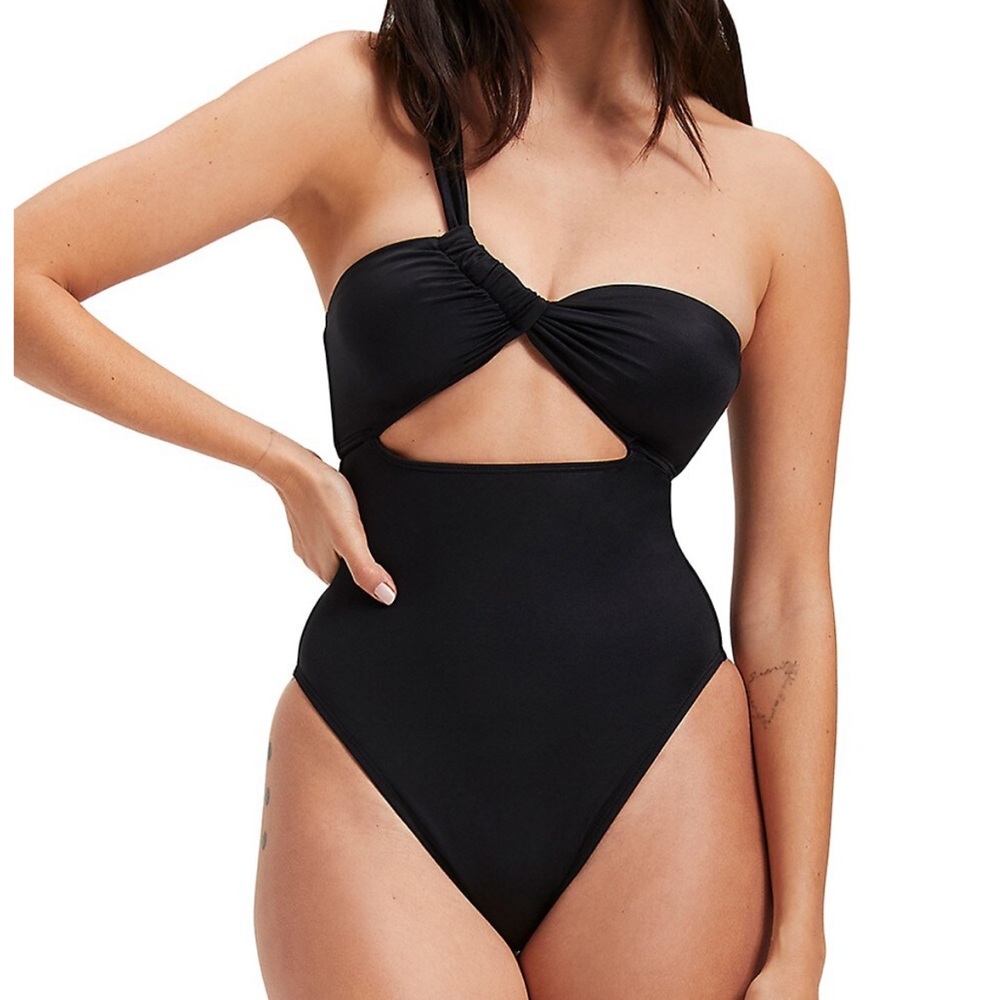 GOOD AMERICAN cut out  one piece bathing suit